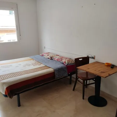 Holiday Centre Deluxe Habitación en casa particular Alicante