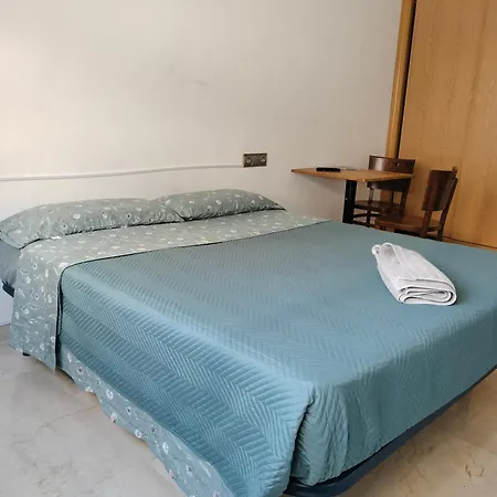 Habitación en casa particular Holiday Centre Deluxe *